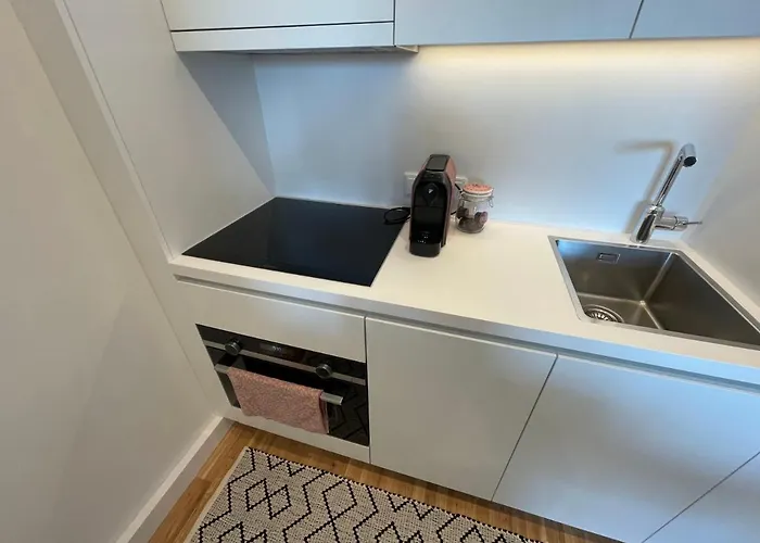 Appartement Ruheoase Mit Parkblick - 15 Min Zentrum - Therme & Gym
