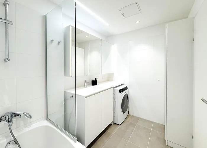 Ruheoase Mit Parkblick - 15 Min Zentrum - Therme & Gym Appartement Wenen
