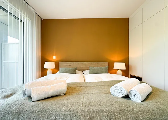 Appartement Ruheoase Mit Parkblick - 15 Min Zentrum - Therme & Gym Wenen