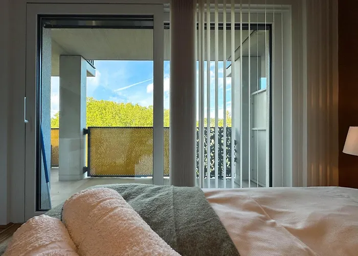 Ruheoase Mit Parkblick - 15 Min Zentrum - Therme & Gym Appartement